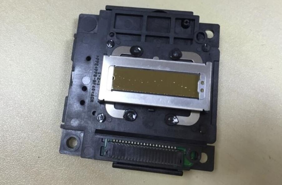 Printhead for Epson L300 / L301 / L555 / L355 / L365 / L385 / L395 / L475 / L575 / L211 / L210 / L110 / L360 / L363 / L380 / L130 / L310